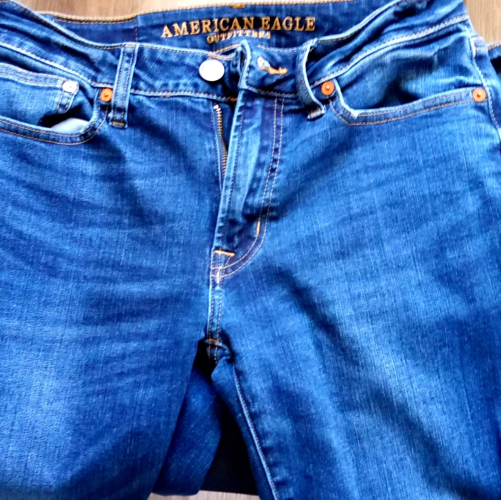 Ladies American Eagle Slim fit jeans